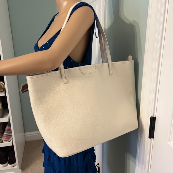 Handbag - Picture 14 of 16